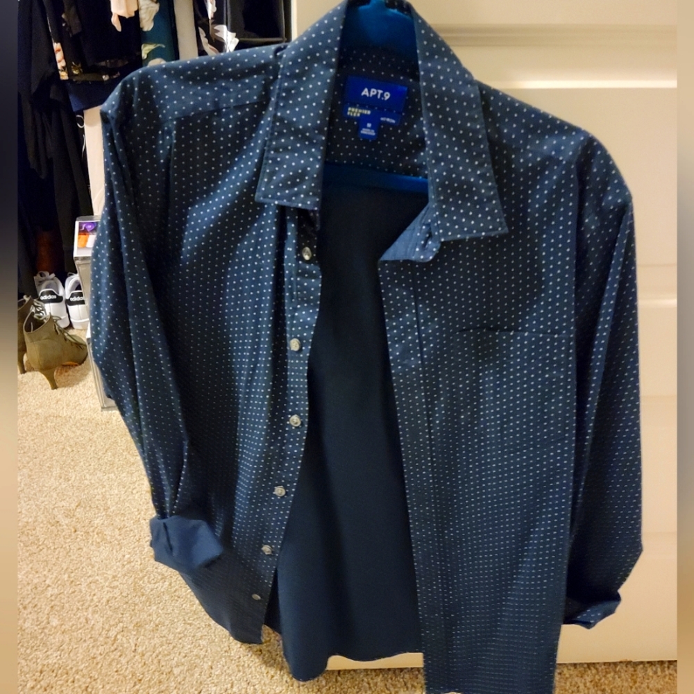 Men's Apt 9 button up dress shirt